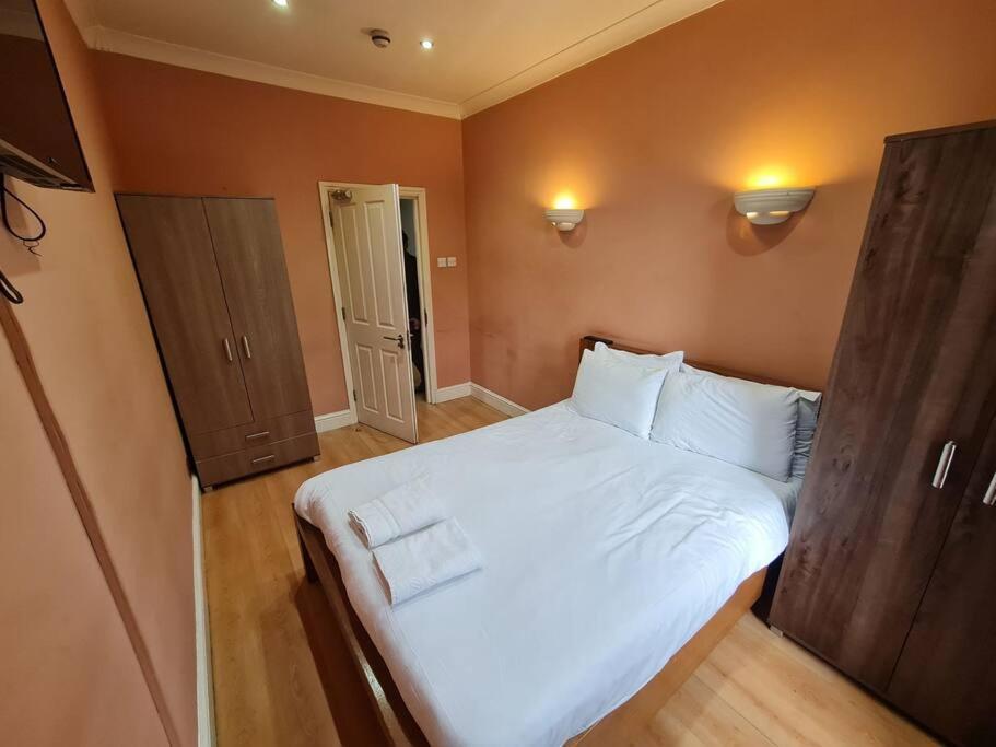 Cute One Bedroom Apartment London Luaran gambar