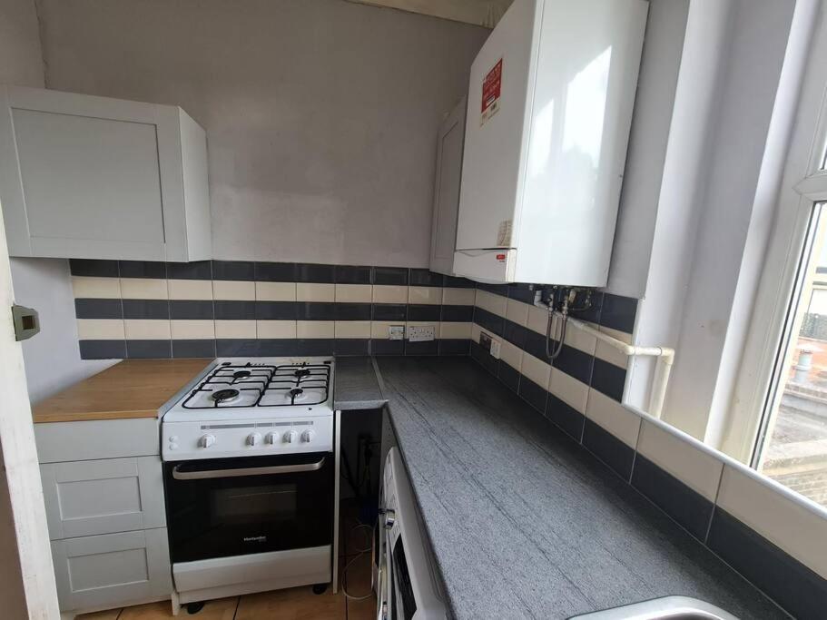 Cute One Bedroom Apartment London Luaran gambar